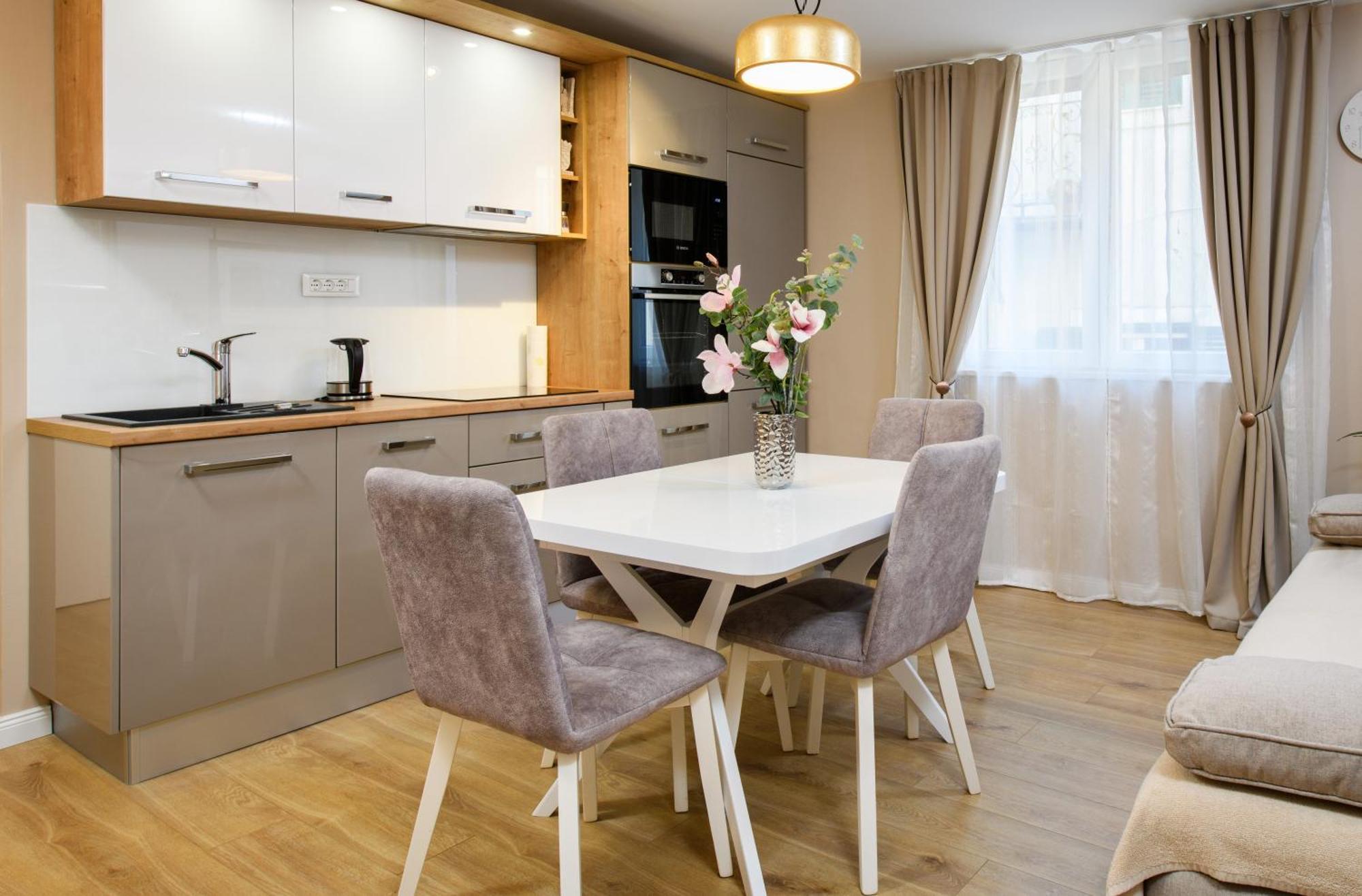 Lägenhet Luxury Pjaca Splendida In