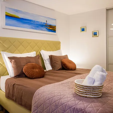 Luxury Apartment Pjaca Splendida In Split Exterior photo